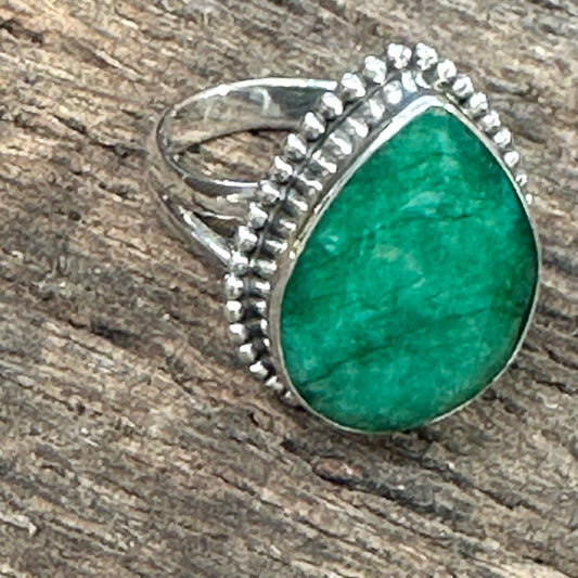 R0186.  Beryl Green  Ring