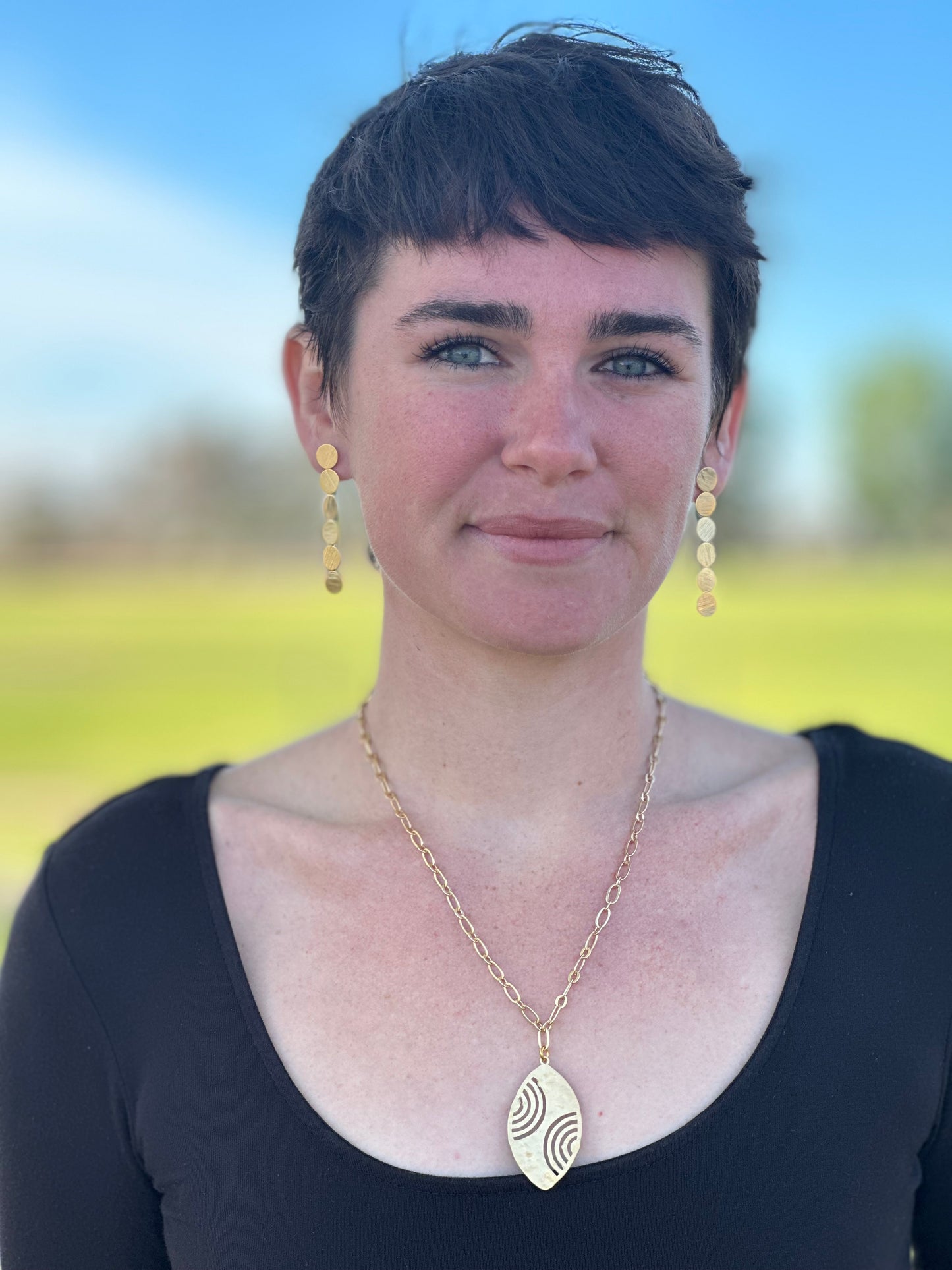 Gold Pendant Necklace