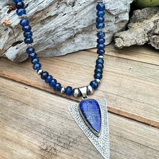Lapis Navajo Pearl (18”-20”)