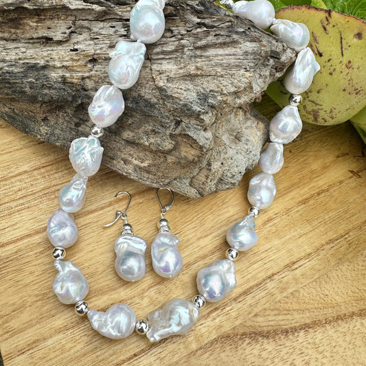 Natural Baroque Pearls Earrings