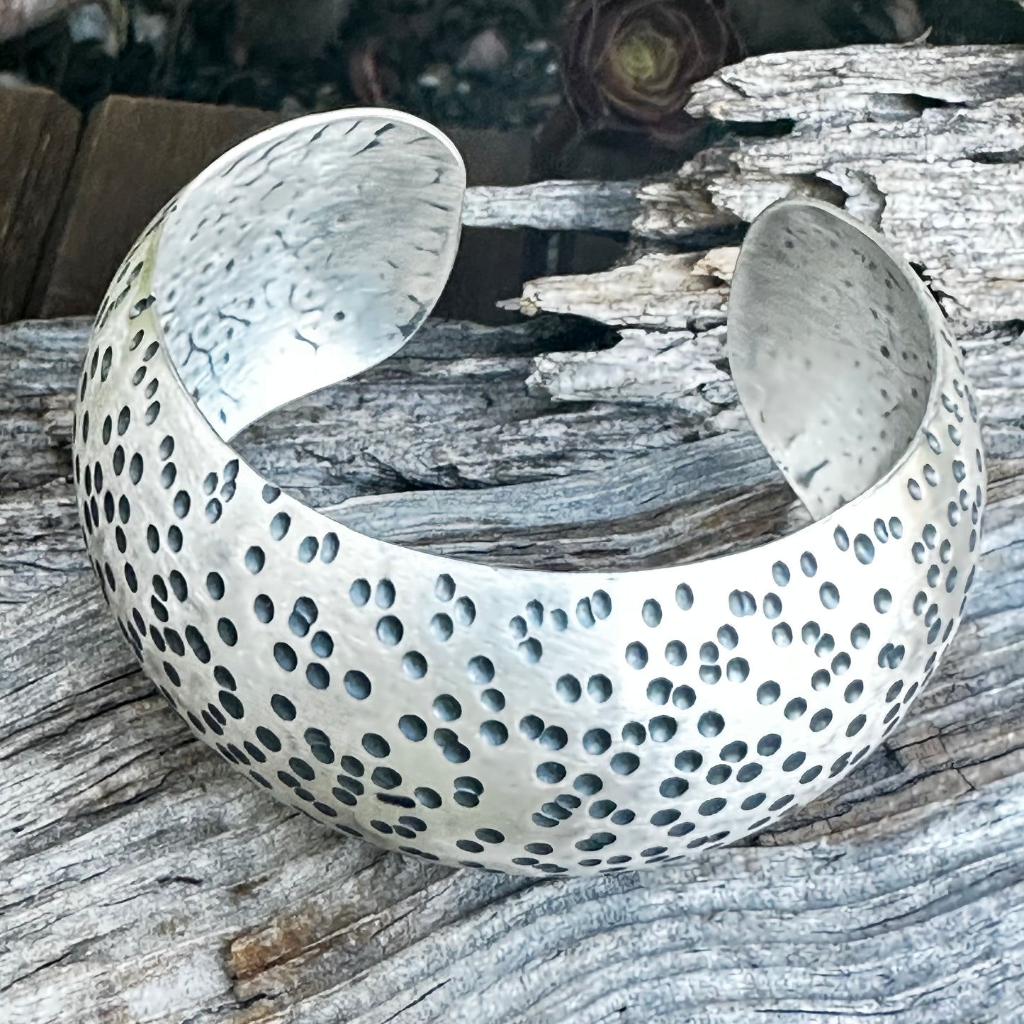 B0289.   Dalmatian Statement Cuff