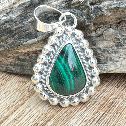 Taxco Malachite  Pendant 2”Necklace (18")