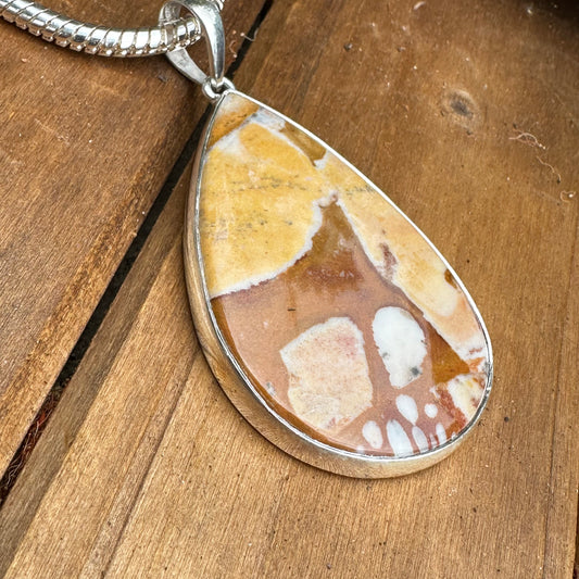 N0566 2.3” Deer Fawn Necklace