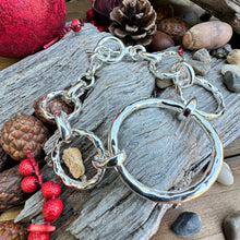 Load image into Gallery viewer, B0307  Circle Hammered Toggle Bracelet
