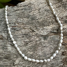 Load image into Gallery viewer, N0903  Pearls Necklace 16”-18”
