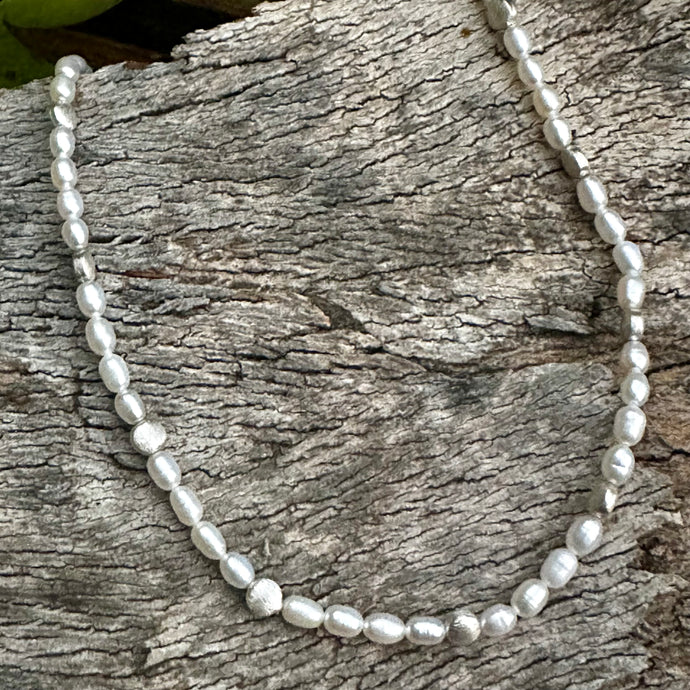 N0903  Pearls Necklace 16”-18”