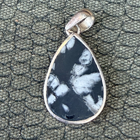 Sale -  1.4"  Flower Stone Sterling Silver Pendant Necklace (18")