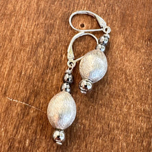 Load image into Gallery viewer, E0709 Sparkly Earrings
