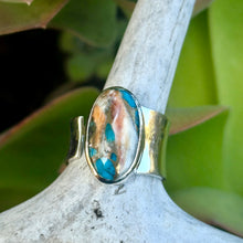 Load image into Gallery viewer, Turquoise Spiny Oyster Ring
