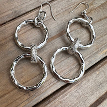 Load image into Gallery viewer, E0688 3” Double Hammered Earrings
