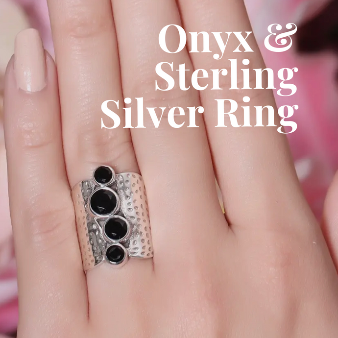 R0179.  Onyx Statement Ring