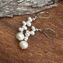 Load image into Gallery viewer, E0725  Pearl Earrings (1.7”)
