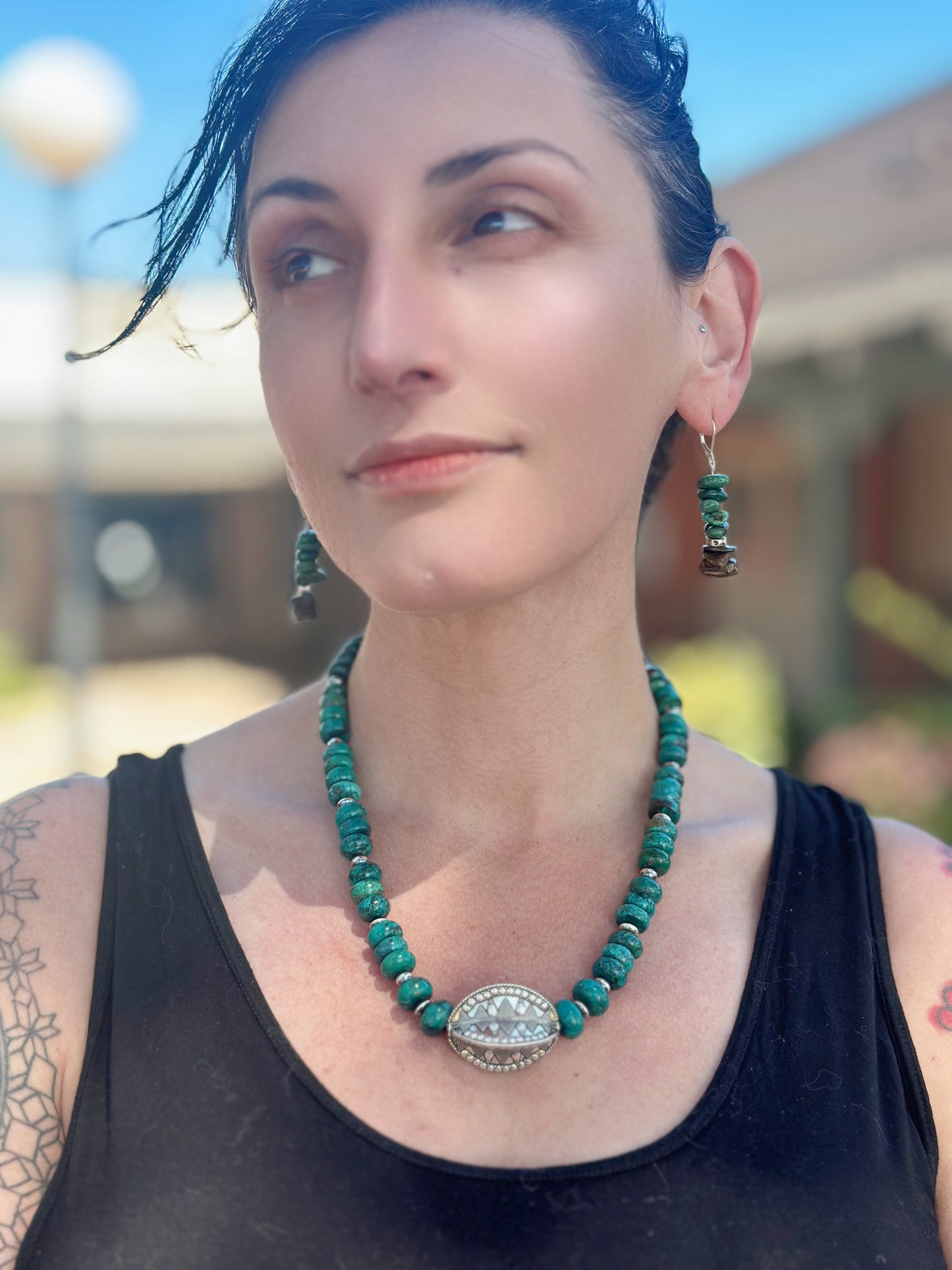 N0866  Turquoise Navajo Pearl Sterling Necklace (20”-22”)