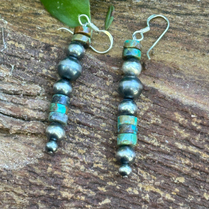 E0640  Navajo Pearl Earrings. 1.8”