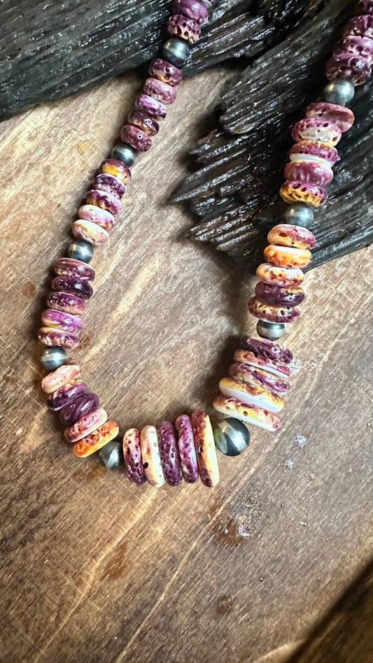 N0638  Navajo Pearls Purple Spiny Oyster Necklace (18”-20”)