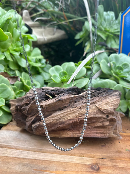 N0644 Navajo Pearls Oxidized Necklace (18"-20")