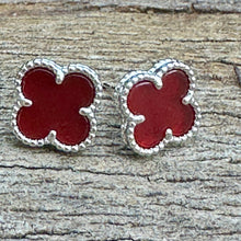 Load image into Gallery viewer, E0738  Red Clover Earrings (3/4”)
