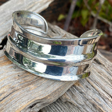 Load image into Gallery viewer, SSP-202.  Polished Sterling Substantial Cuff
