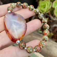 Load image into Gallery viewer, SB0492.  8mm Unakite with Statement Agate Focal Bracelet
